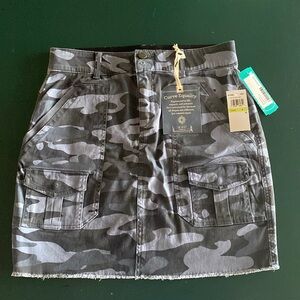 Democracy Madeleine Skirt